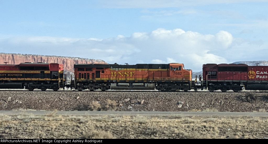 BNSF 7682